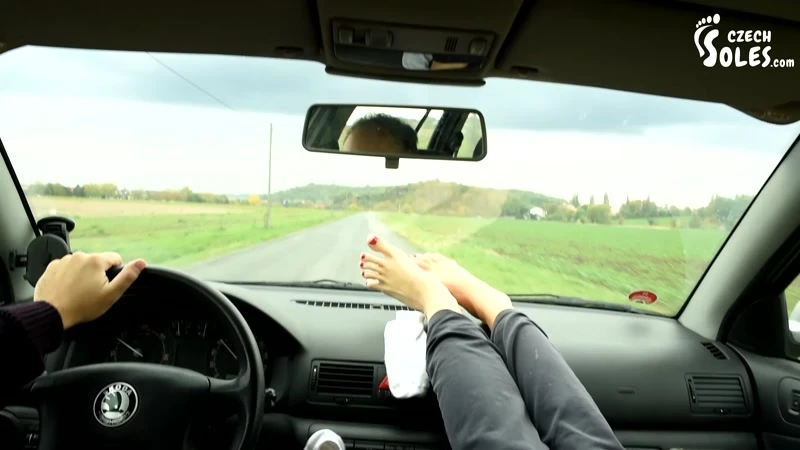 Her BIG smelly feet in car are a turn on of Czech Soles studio 2023 [HD] (Mp4/1000 MB)