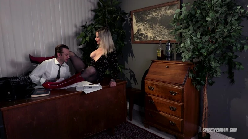 Madeline Marlowe in Video - Hot Secretary Using Her Bosss Tongue 2022 [FullHD] (MPEG-4/891 MB)