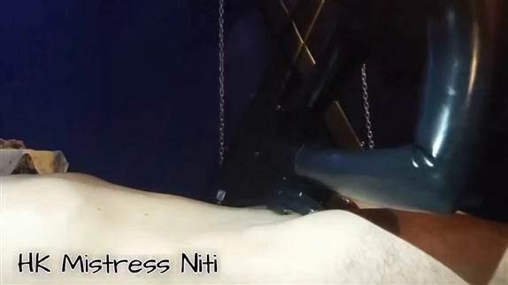 Mistress Niti in Video - Rubber suit handjob 2024 [HD] (MPEG-4/107 MB)