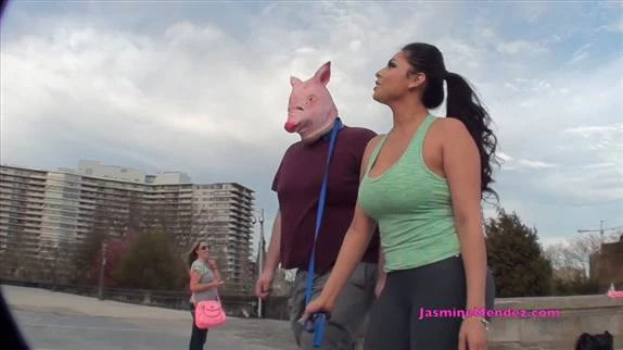 Goddess Jasmine Mendez in Video - Walking the Pig in Public 2024 [HD] (MPEG-4/594 MB)