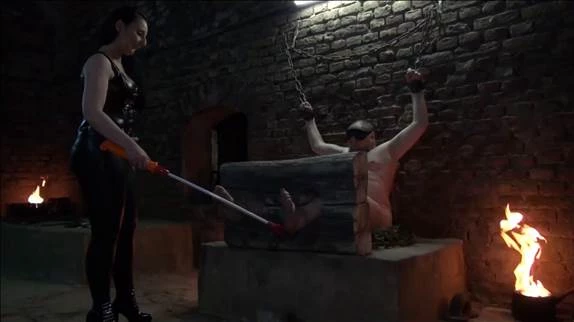 Mistress Luciana in Video - Luciana di Domizio - Bastionade For The Slave 2024 [FullHD] (MPEG-4/180 MB)
