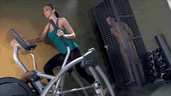 Tiffany in Video - Sweaty Feet 2025 [HD] (MPEG-4/308 MB)