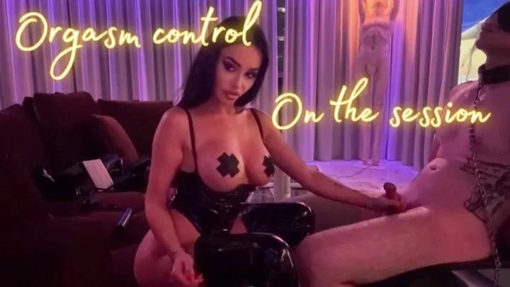 Evil Woman in Video - Orgasm Control On The Session 2025 [FullHD] (MPEG-4/204 MB)