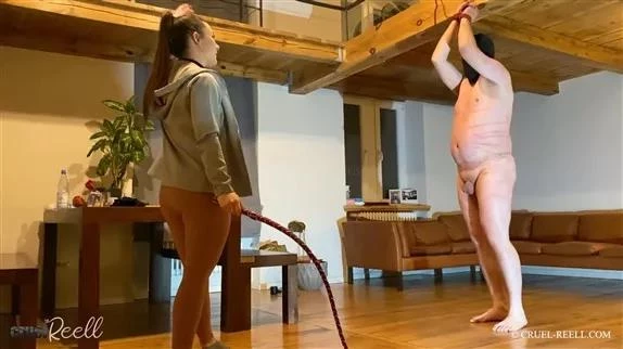 Cruel Reell in Video - Bullwhipping 2025 [FullHD] (MPEG-4/246 MB)