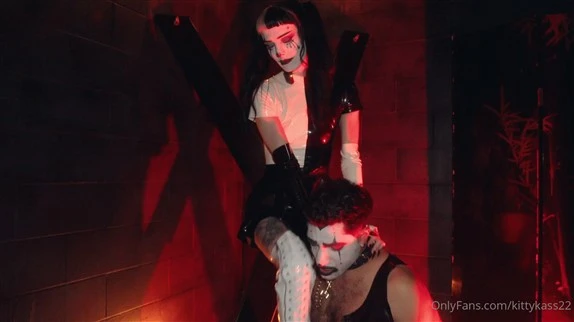 Mistress Kassy in Video - Some Fun With My Pet 2025 [FullHD] (MPEG-4/98.3 MB)