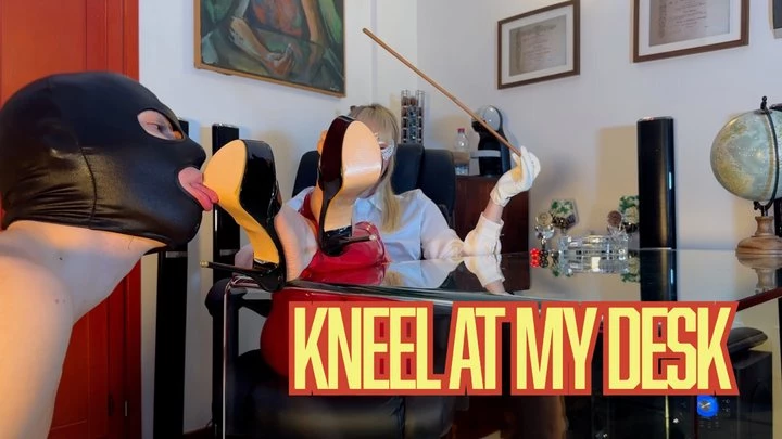 Gea Domina in Video - Kneel At My Desk 2025 [FullHD] (MPEG-4/1.95 GB)